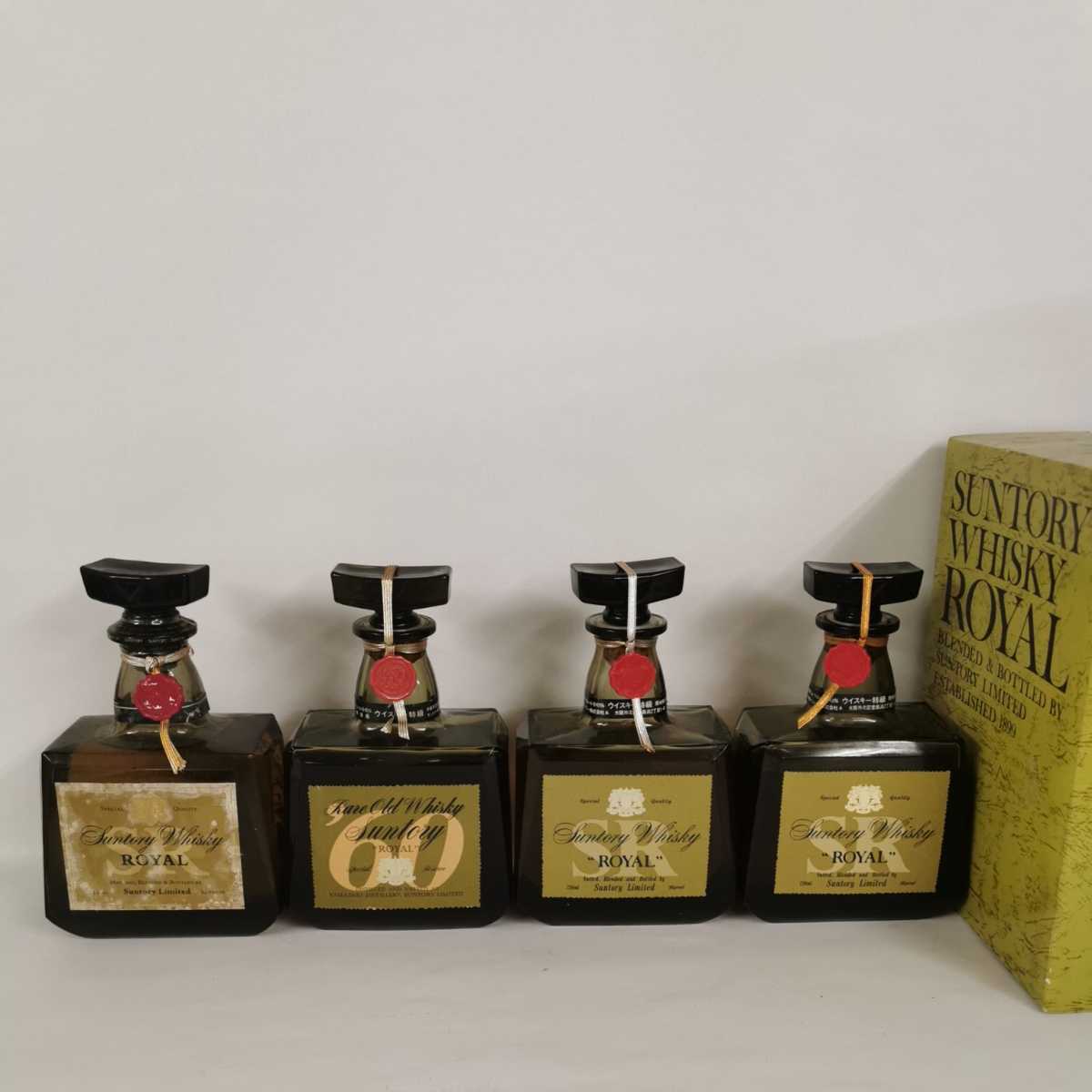 古酒 サントリーウイスキー ローヤル12年 ブルーラベル 720ml SUNTORY