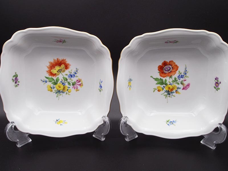 低価，SALE マイセン MEISSEN ベーシックフラワー 四つ花 スクエアボウル 2点セット 18.5cm 金彩 一級品 ペア(マイセン)｜売買されたオークション情報、yahooの商品情報をアーカイブ公開 - オークファン マイセン