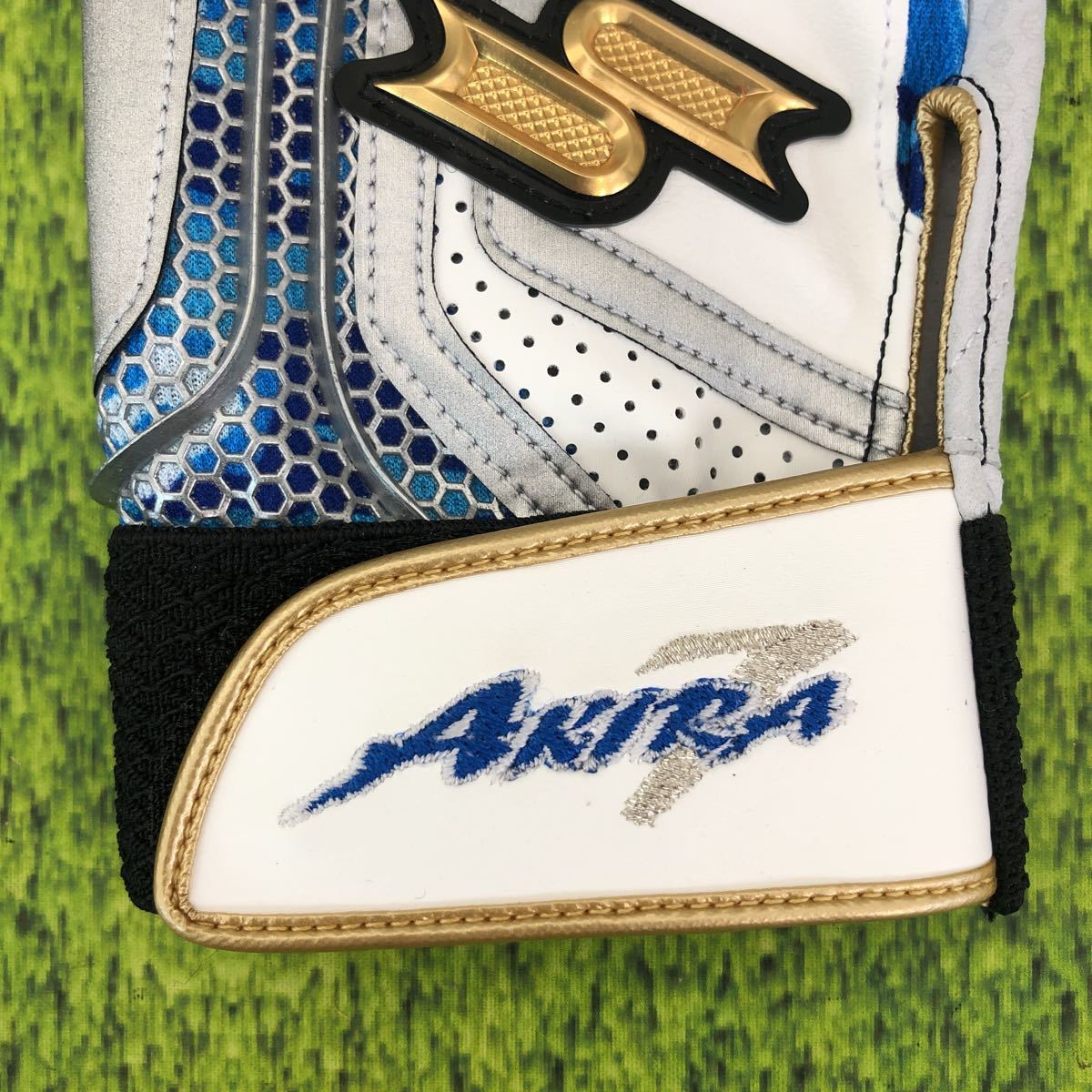 | 福岡ソフトバンク 記念グッズ中村晃選手通算1500試合出場達成！ 福岡ソフトバンクホークス 新品TC-117 中村晃選手 支給品 SSK 福岡ソフトバンクホークス&frasl;記念グッズ中村晃選手通算1500安打達成 達成記念企画＞中村晃選手通算1500安打達成！ SSKが、「福岡ソフトバンクホークス中村晃選手 1500本安打記念Tシャツ 打撃職人中村晃グッズ登場！80周年記念新商品も！ 福岡ソフトバンクホークス&frasl;記念グッズ中村晃選手通算1500安打