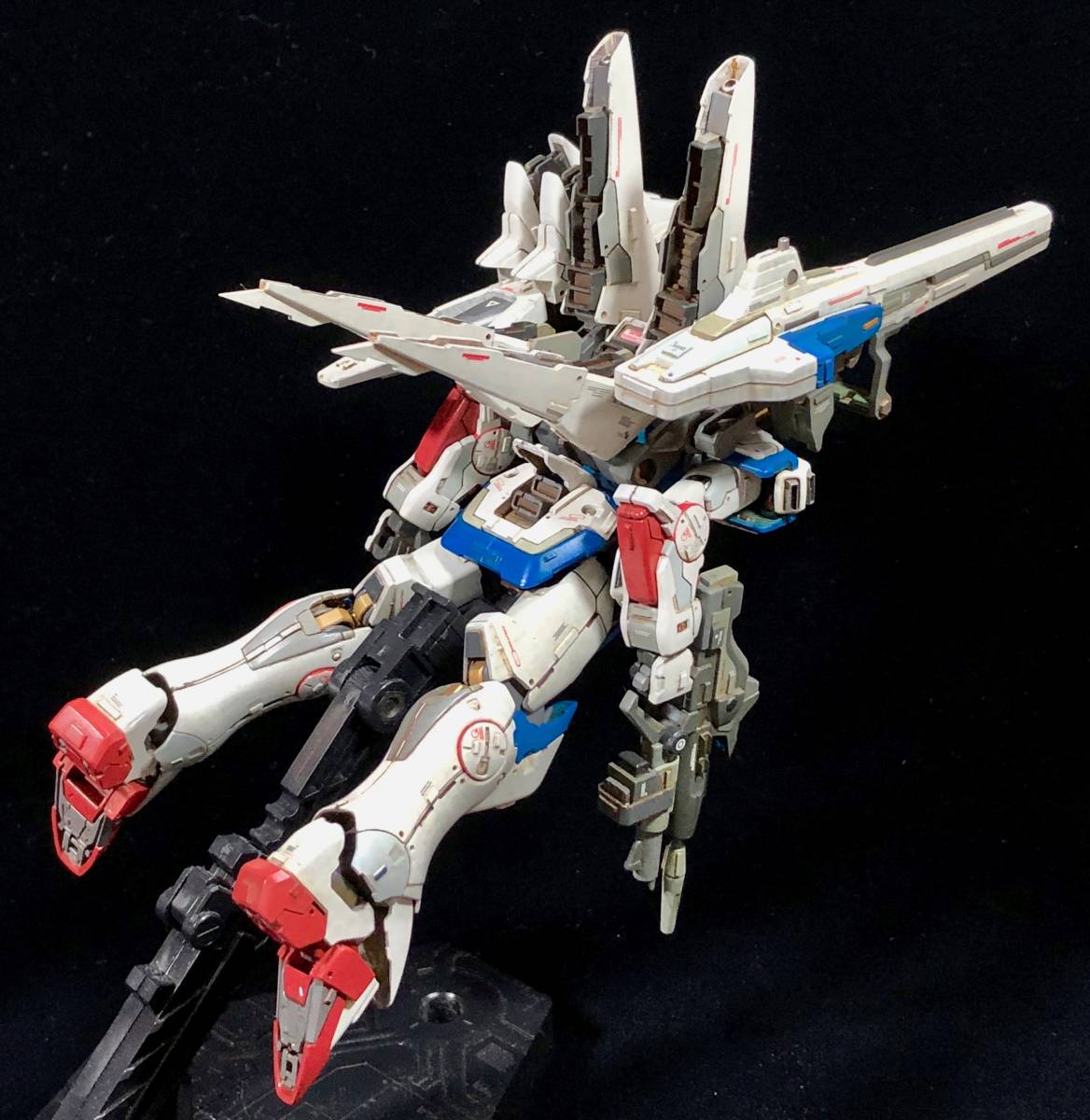 ○HG 1/144 セカンドV【塗装済改修完成品】 Vガンダム プレミアムバンダイ