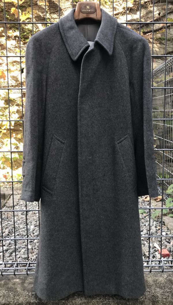 極美品 カシミヤ混 アクアスキュータム 英国製 ステンカラー バルマカーンコート 極上 カシミヤ混 アクアスキュータム 英国製 バルマカーンコート ロゴ