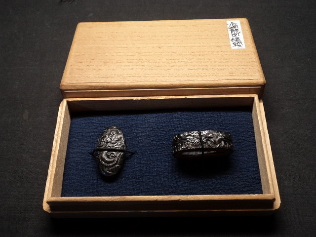 馬具島津十字紋金具鉄地 古墳時代（こふんじだい）の馬と馬具（ばぐ