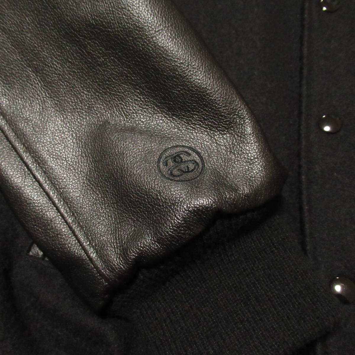 STUSSY スタジャン GOLDEN ステューシー 牛革 ゴールデンベア社別注 