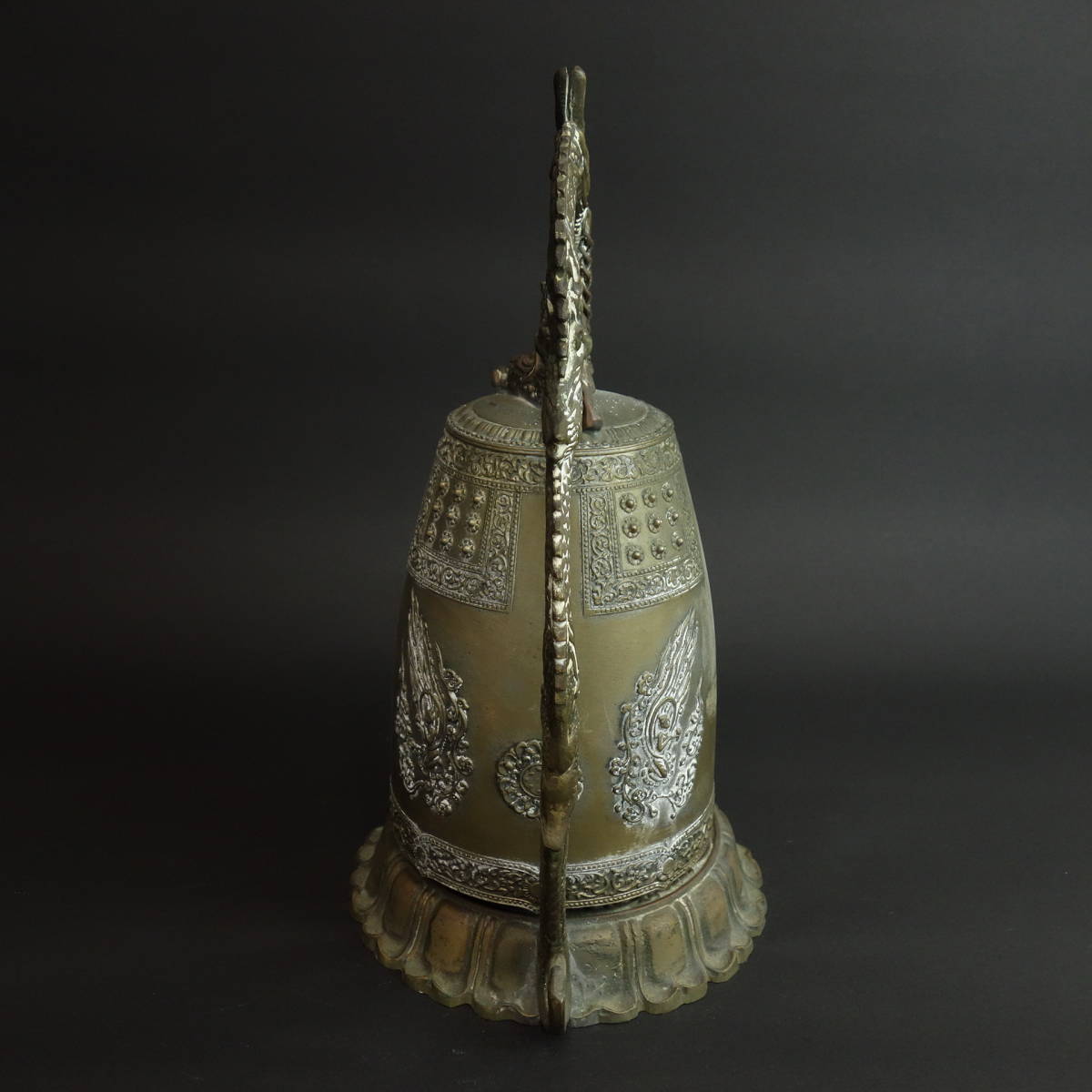 大得価，100%新品】 金属工芸 龍 喚鐘 高さ30.5cm 重さ2.7