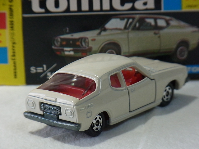 絶版黒箱トミカ 17 日産 チェリーF-Ⅱ 1400クーペGX 美品 日本製