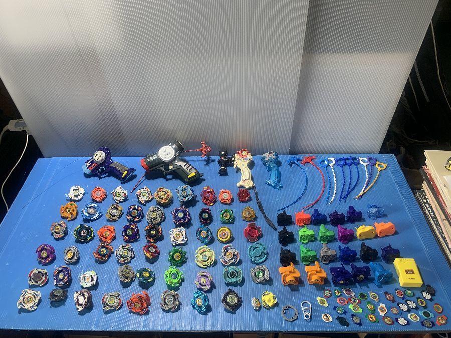 （約4.2kg）ベイブレード　大量まとめ売り BBA BEYBLADE ベイブレード 他 まとめ売り 大量 現状品 【公式通販】