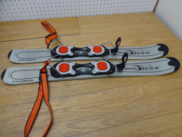 ★SALOMON SNOW blade 82cm 調節ビンディング サロモン スキーボード・ショートスキー・ファンキースノーブレード★管理番号1023-56