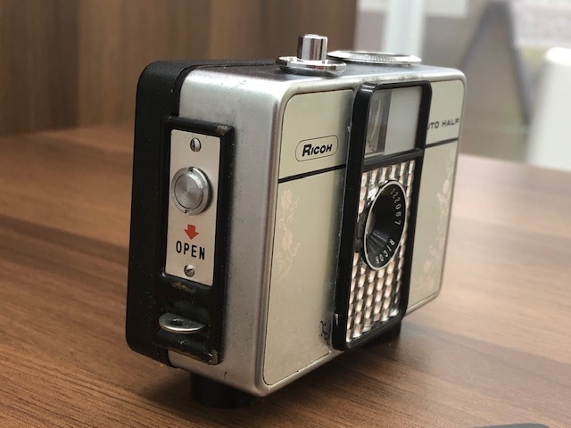 ☆RICOH リコー☆ AUTO HALF E オートハーフ F:2.8 f=25mm コンパクト