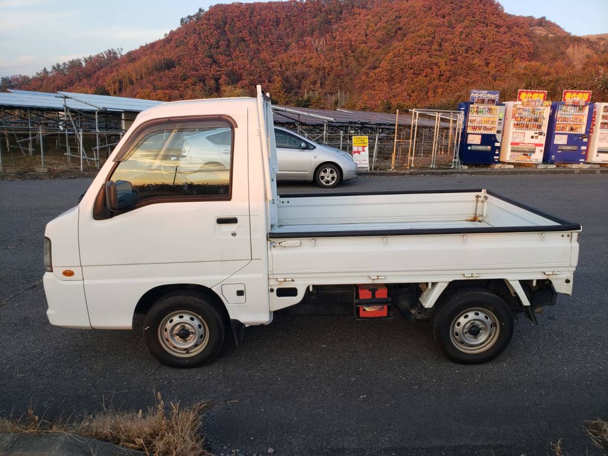 スバル サンバートラック 5速マニュアル 4WD h17 サンバー」の 