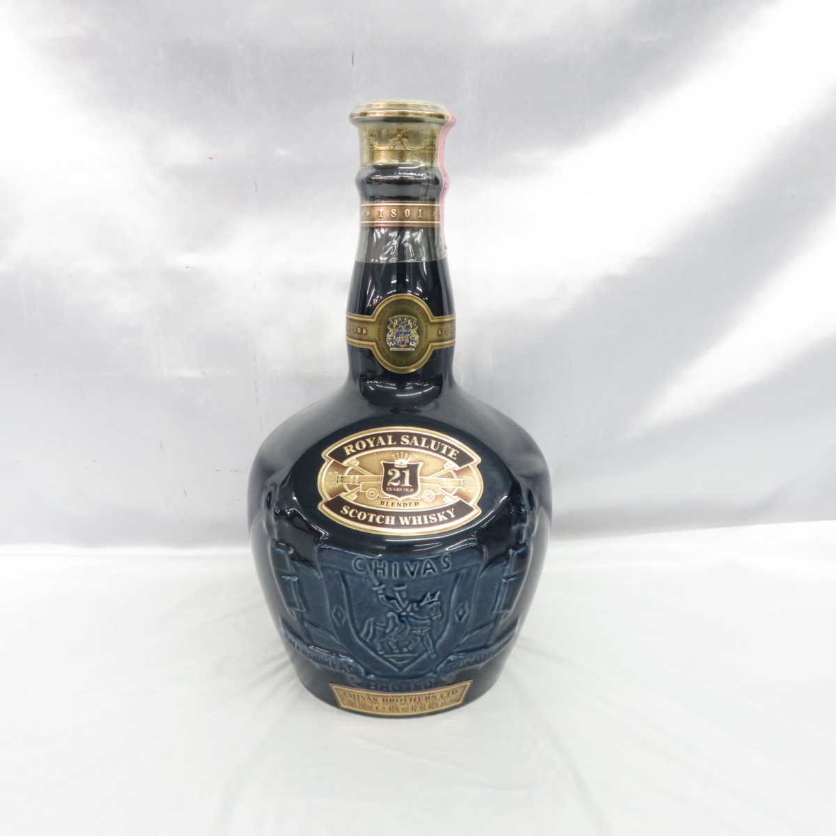 2025 未開栓 ROYAL SALUTE ロイヤルサルート 21年 青陶器ボトル ウイスキー 700ml 40% 1381g 10670898(スコッチ)｜売買されたオークション情報、yahooの商品情報をアーカイブ公開 - オークファン スコッチ