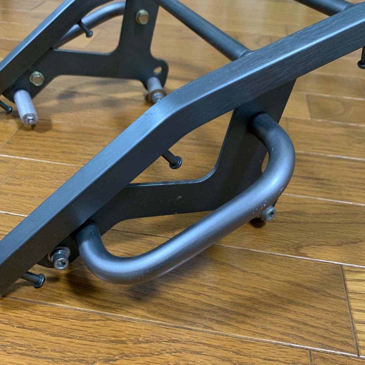 曲がり無 タカツ製 DR-Z400SM リアキャリア SK44A サイドアーム付 