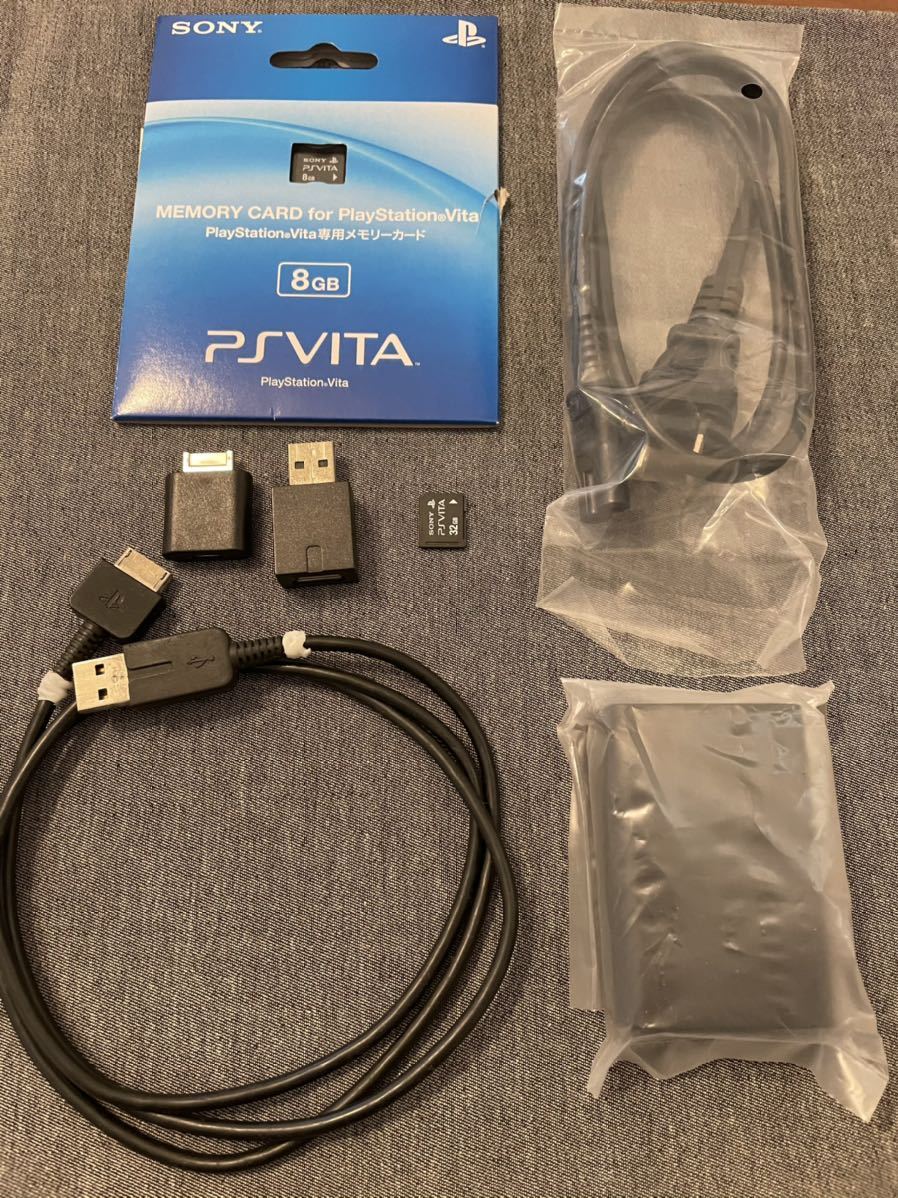 中古　PS Vita PCH-1100　32GBメモリ付き PCH-1100 Vita PSVITA 32GBメモリーカード付 AA01 3G&frasl;Wi-