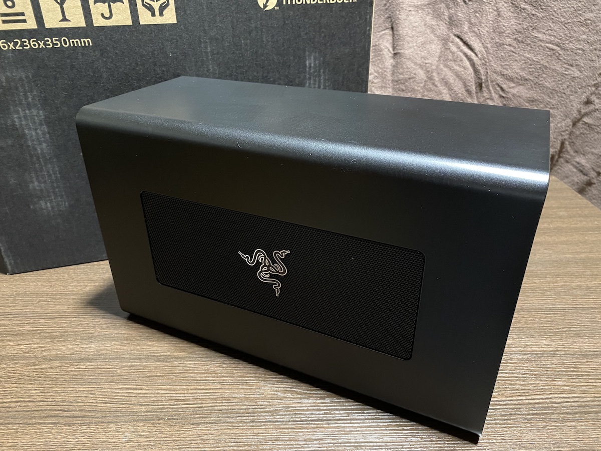 こ*か様 Razer Core X 外部GPUエンクロージャー Amazon.co.jp: Razer