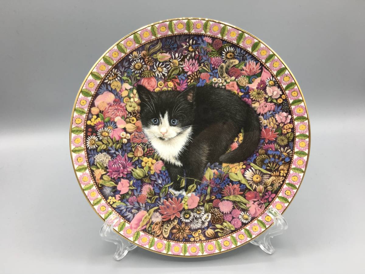 エインズレイ レズリーアンアイボリー 10月 Chesterton 子猫カレンダー 