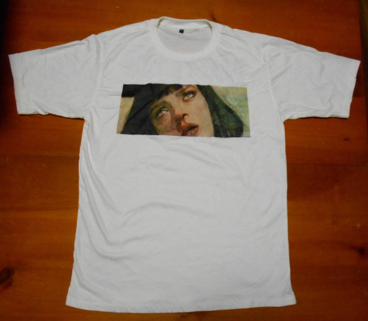 パルプフィクション ユマサーマン 鼻血 両面プリント Tシャツ L 
