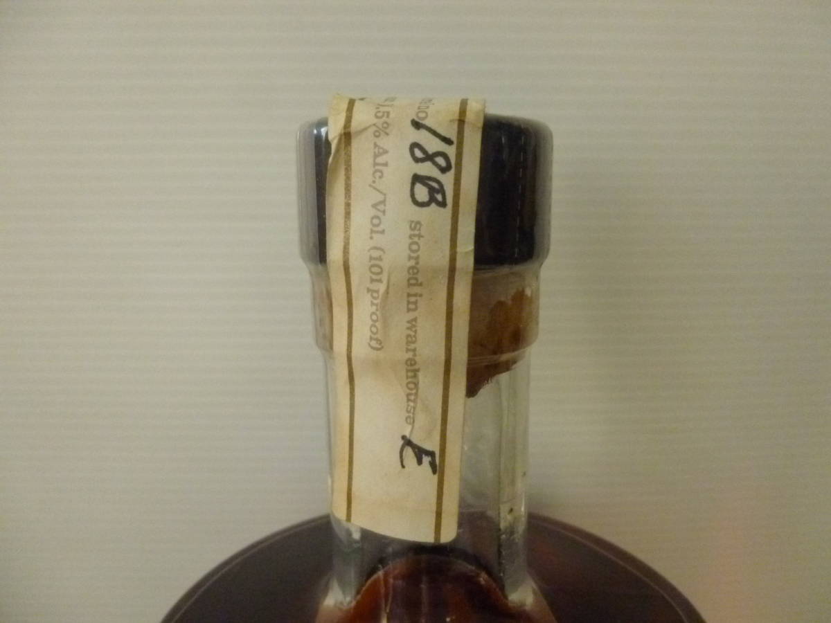 41811◆古酒/未開栓 WILD TURKEY/ワイルドターキー HERITAGE/ヘリテージ 101プルーフ バーボンウイスキー 750ml◆ 8年 ワイルドターキー 750ml バーボン 375ml 1000mlの通販