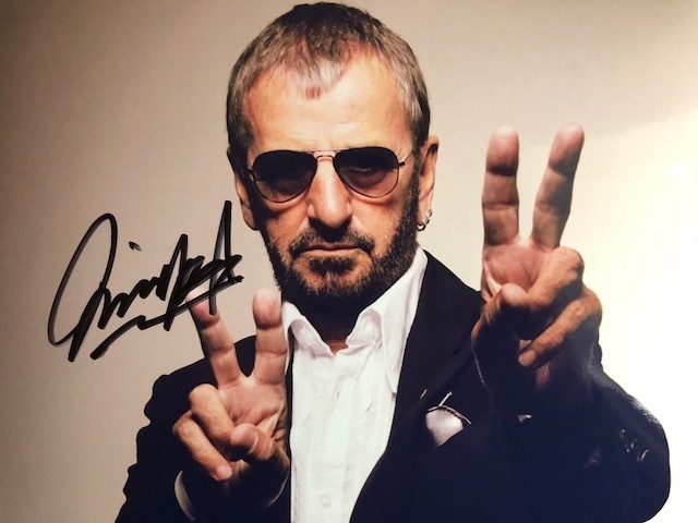 ザ・ビートルズ リンゴ・スター 直筆サイン入り写真 記念品、思い出の