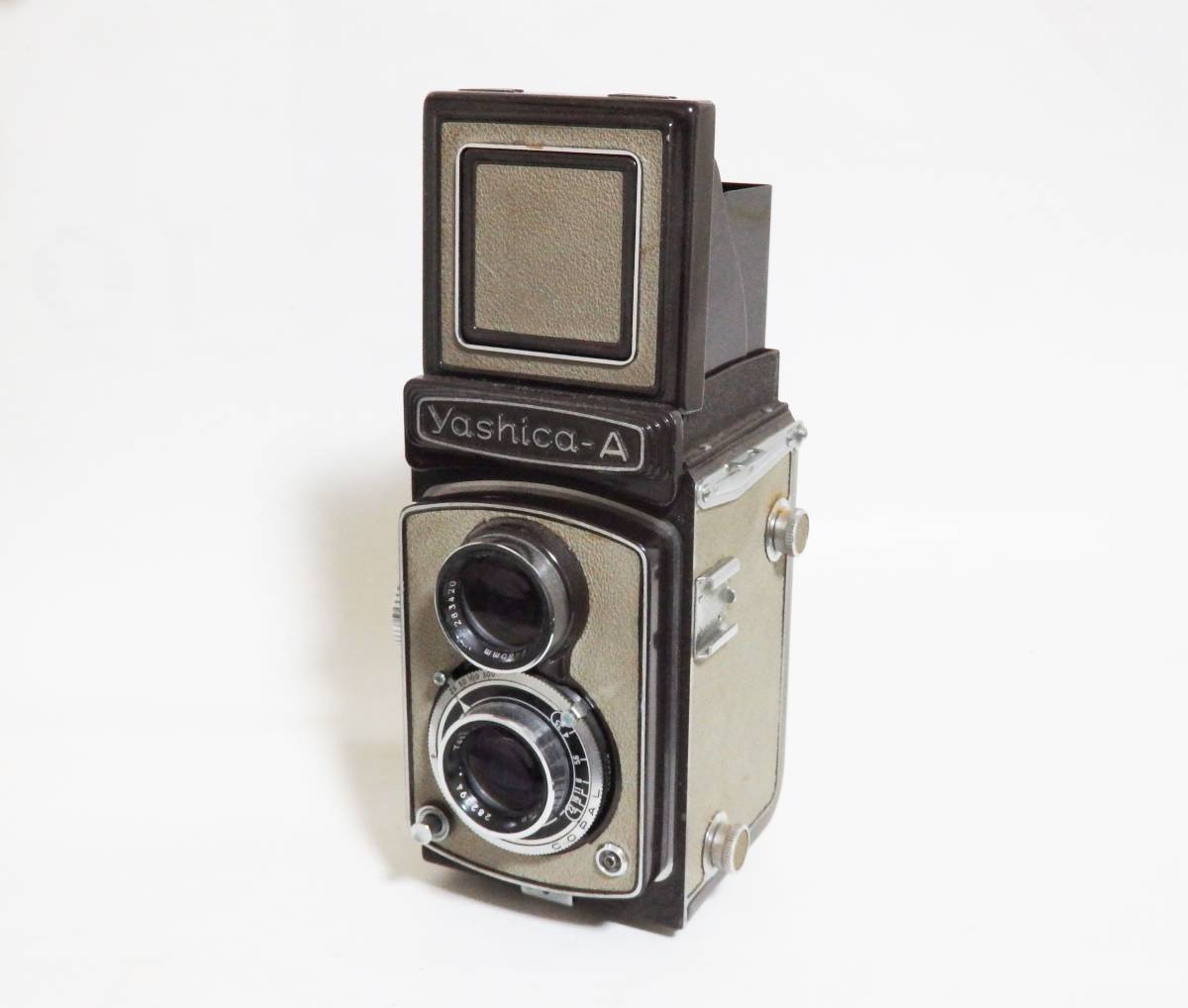 美品＆動作品】二眼レフカメラ ヤシカA (茶）6x6㎝判 ヤシカ