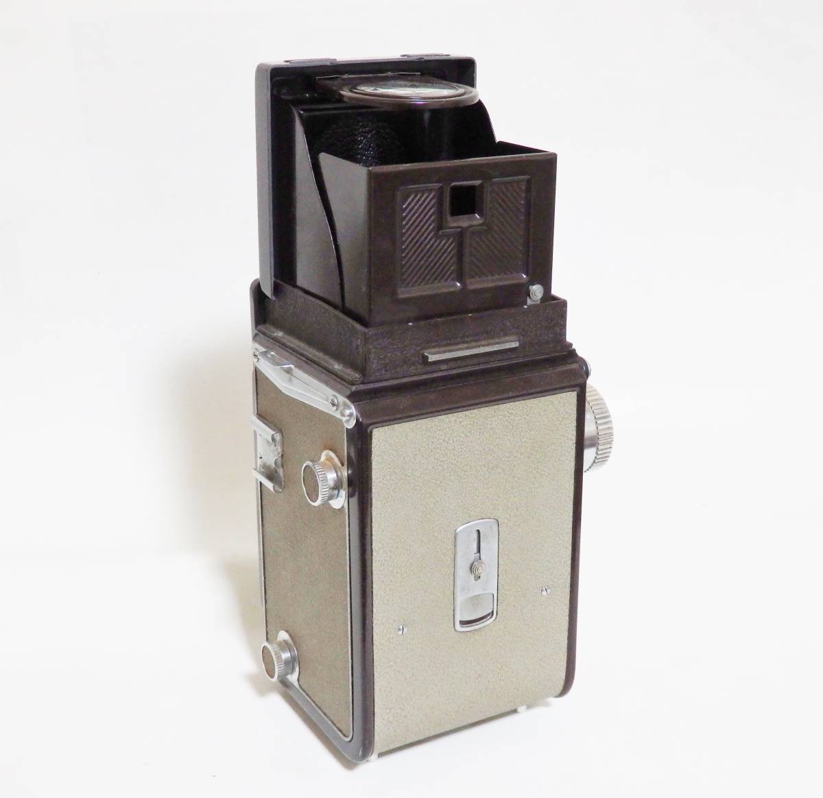 美品＆動作品】二眼レフカメラ ヤシカA (茶）6x6㎝判 ヤシカ
