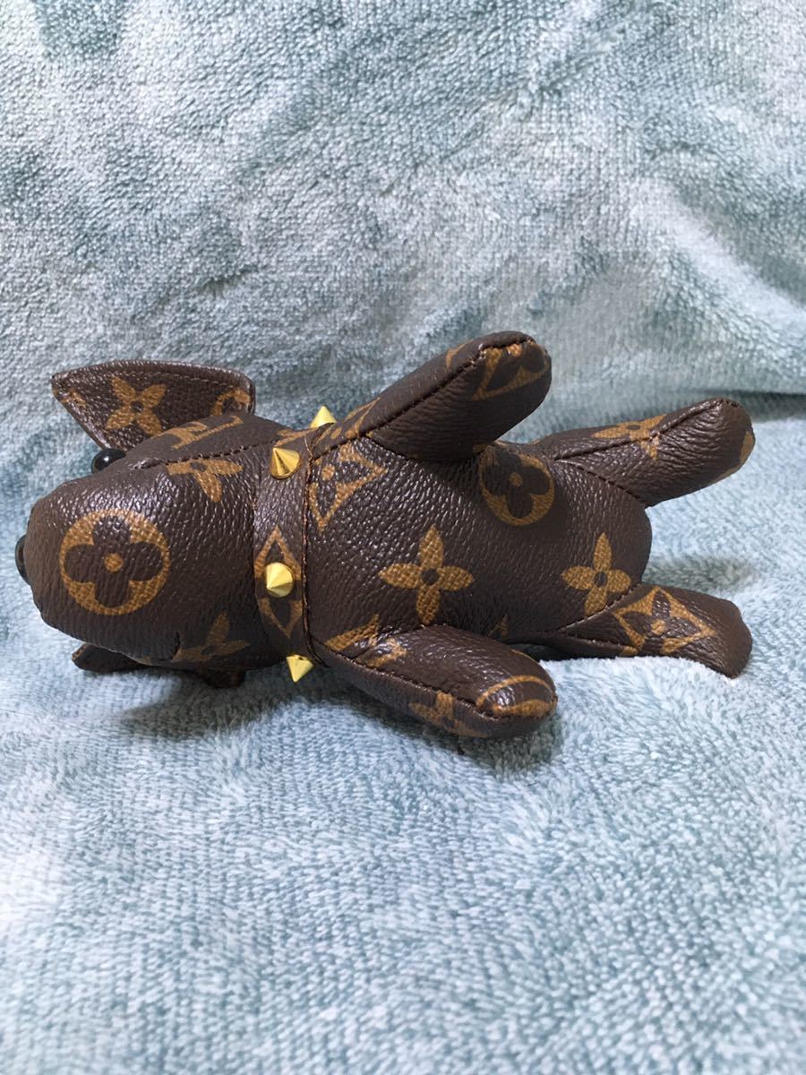 Louis Vuitton フレンチブルドッグ キーホルダー ルイヴィトン 犬 キーチャーム ルイ ヴィトン 売買されたオークション情報 Yahooの商品情報をアーカイブ公開 オークファン Aucfan Com