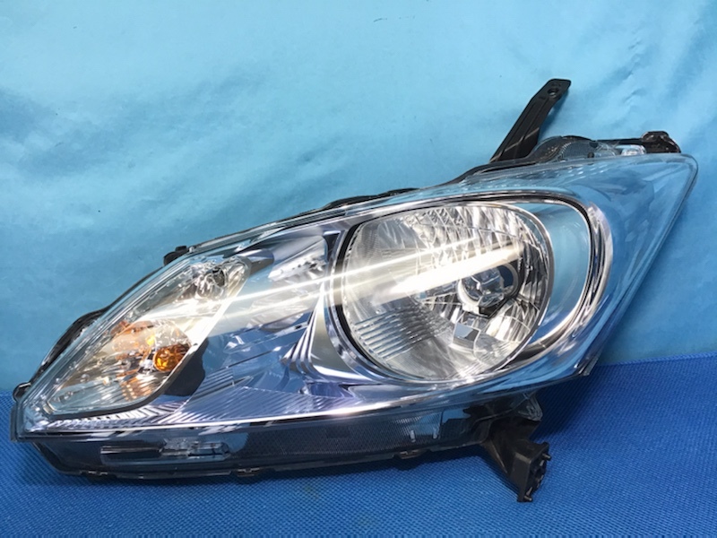 人気，正規品 190601 GP3 フリード ハイブリッド 左ヘッドランプ ＨＩＤ インナー ブルー KOITO 100-62054 33151-SYY-N71 刻印 N7(ヘッドライト)｜売買されたオークション情報、yahooの商品情報をアーカイブ公開 - オー ホンダ用