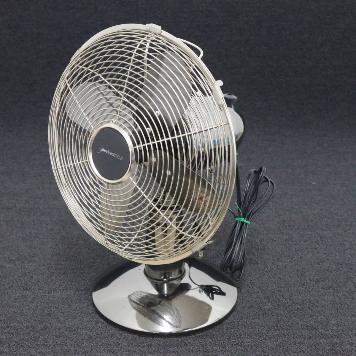 あ くax09 金属製 インテリアファン Fa 25 25cm扇風機 デバイスタイルホールディングス 扇風機 売買されたオークション情報 Yahooの商品情報をアーカイブ公開 オークファン Aucfan Com