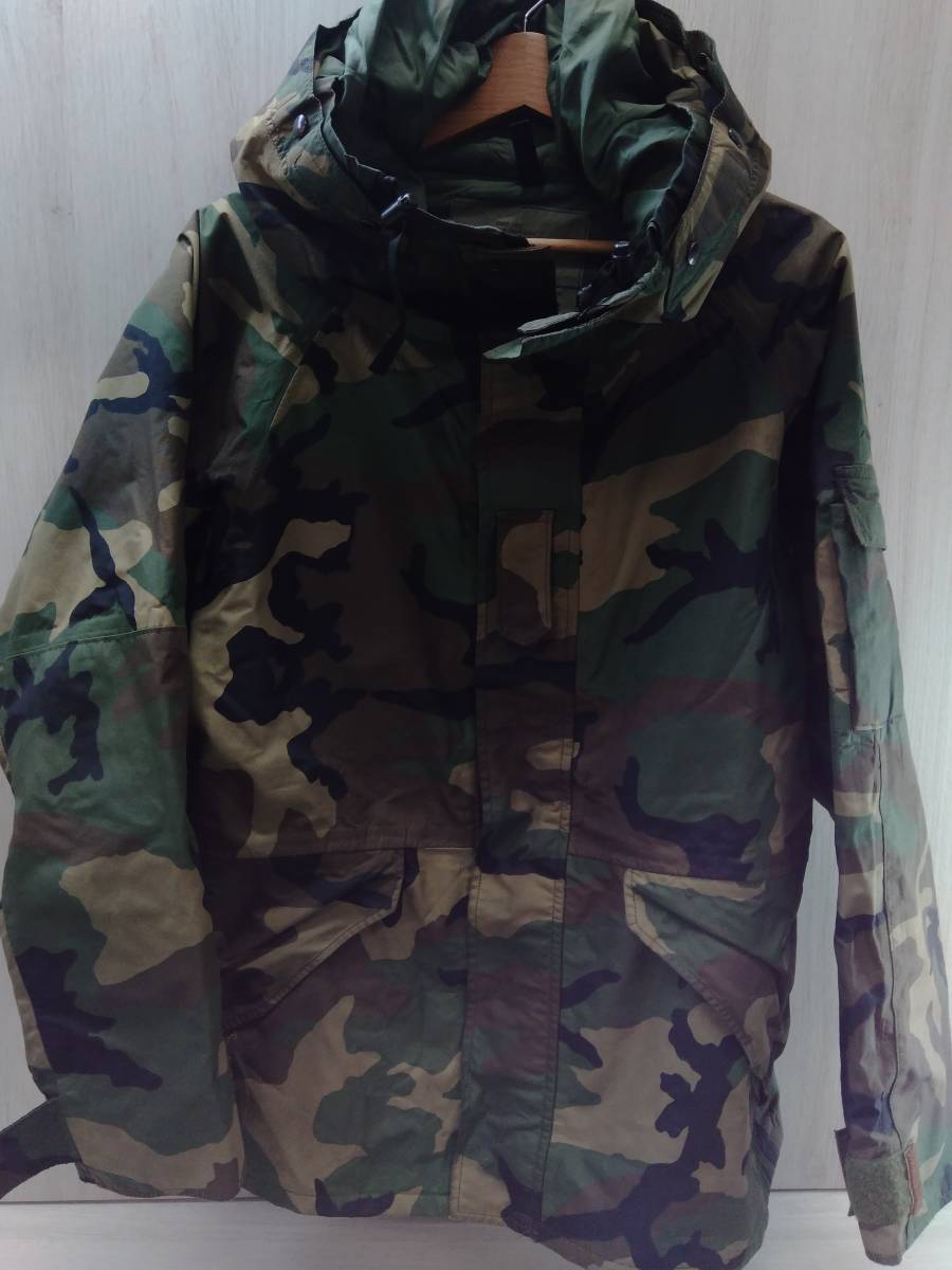 セール，得価 US軍 ECWCS パーカー フーディージャケット ミリタリー ウッドランドカモ 2002年製 SPO100-02-D-4014(Mサイズ)｜売買されたオークション情報、yahooの商品情報をアーカイブ公開 - オークファン ジャンパー、ブルゾン一般