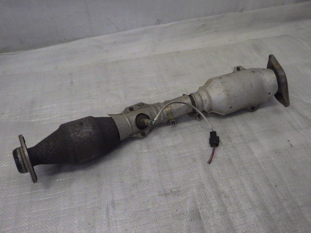 ★ マテリアル ★ キューブ YZ11 ★ 触媒 フロントマフラー EC97MU 9U57MS 20010-1V10A 日産