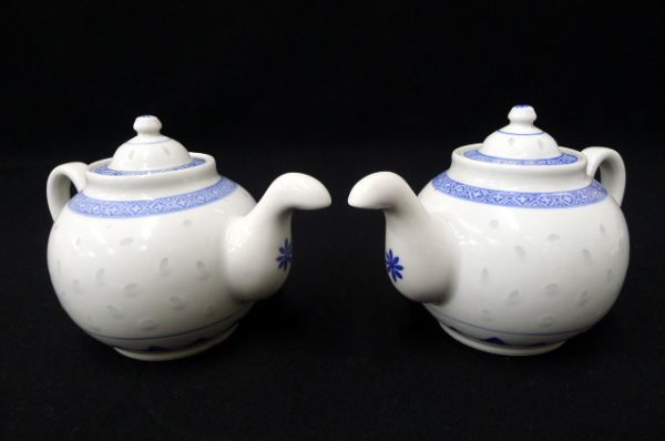 人気定番，新作 N177 景徳鎮製 蛍焼 青花 染付花文急須 後手急須 2客 茶道具 煎茶道具/80(染付)｜売買されたオークション情報、yahooの商品情報をアーカイブ公開 - オークファン 骨董陶磁器一般