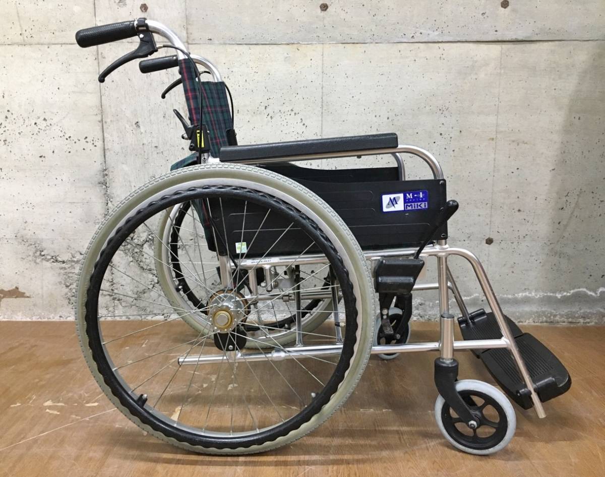 F ミキ MIKI グリーンチェック車椅子 M-1 折り畳み 底床型 アルミ製 