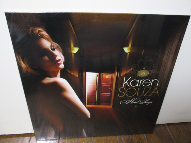 Souza Karen ESSENTIALS - カレン・ソウサ [analog] EU-original 黒盤 SOUZA HOTEL Music .com [Analog]: souza(音楽)の中古品・新品 -karen カレン・ソウサ商品一覧｜JAZZ｜ディスクユニオン