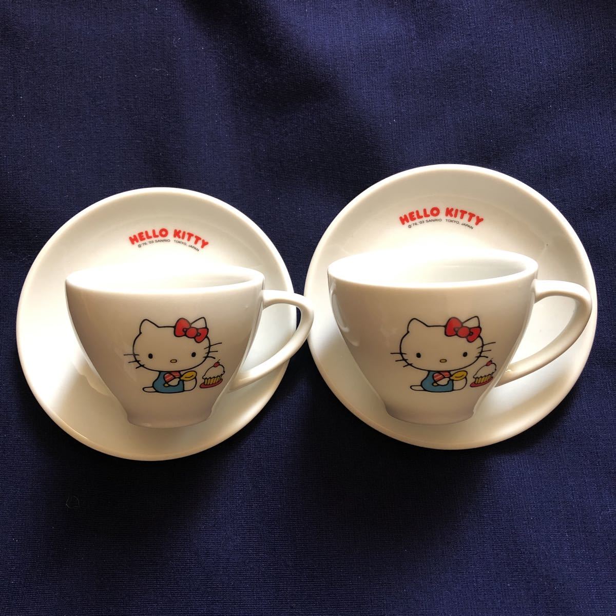 激レア非売品 サンリオ2003年製 ハローキティ 陶器カップ&ソーサー 2