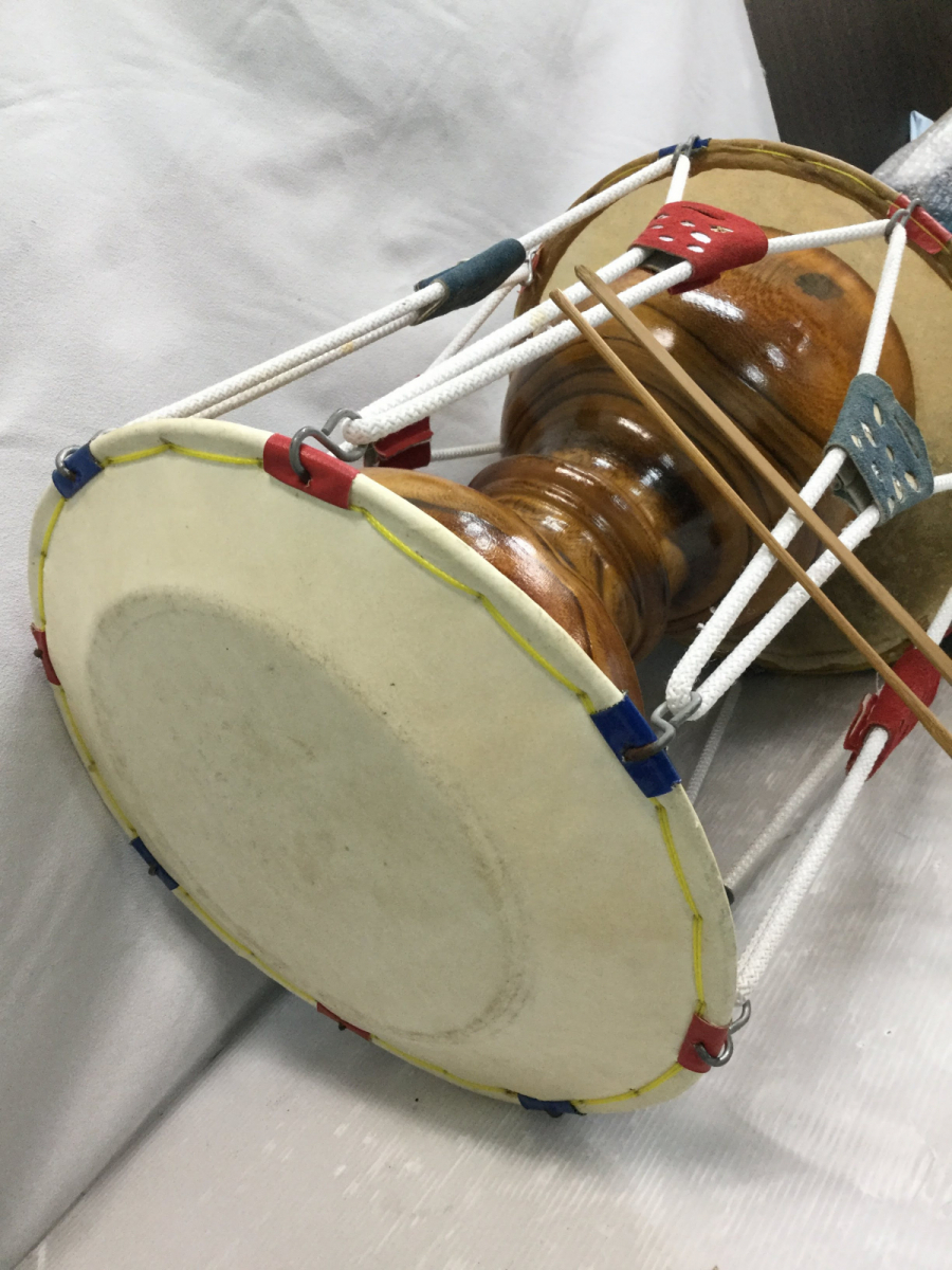 チャング 木製 バチ付き チャンゴ（杖鼓） チャンゴ 韓国 杖鼓 桐刳抜 長鼓