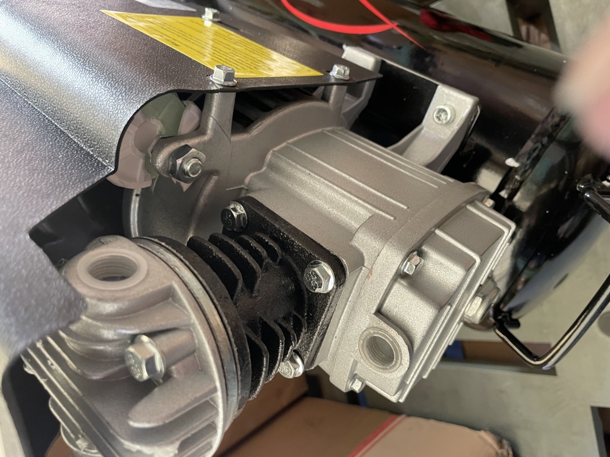 ✨SK11 オイル式コンプレッサー SR-B30LPT-01 中古品✨うるま市田場✨