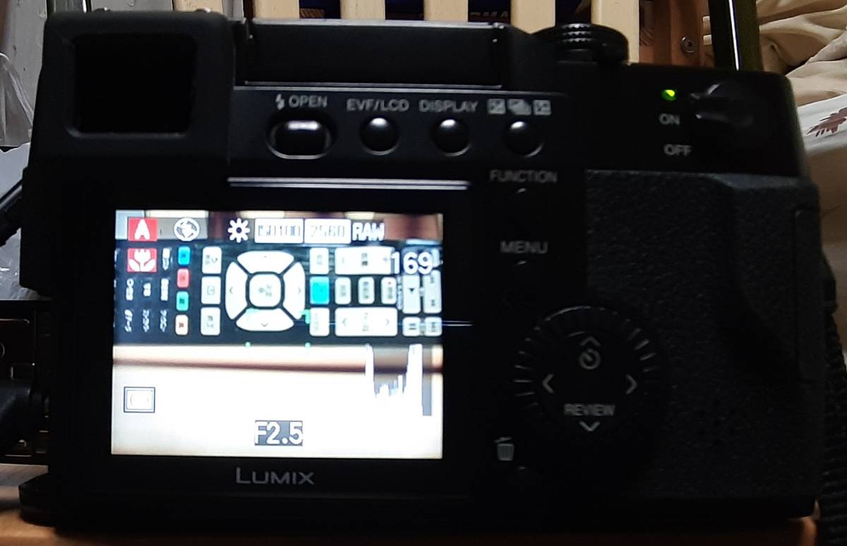 ライカレンズ Panasonic Lumix Dmc Lc1 完動品 きれい清潔 程度良好 付属品一式 Ccdリコール対応済み バッテリー要交換 パナソニック 売買されたオークション情報 Yahooの商品情報をアーカイブ公開 オークファン Aucfan Com