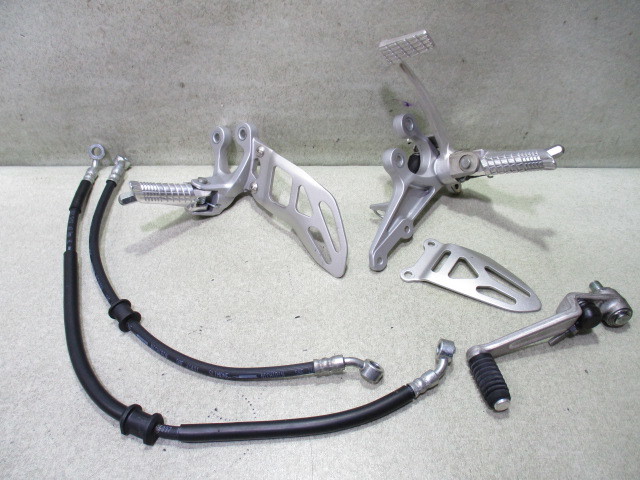 E即決&送料無料!GSX-R1000用ステップ左右222 純正.'13年.L3.GT78A.L2~L6.ペダル.検)K9~L1