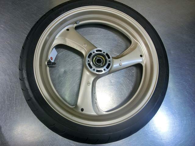 ブロス400 フロントホイール 17ｘ3.50☆NC25、後期、ブロス650