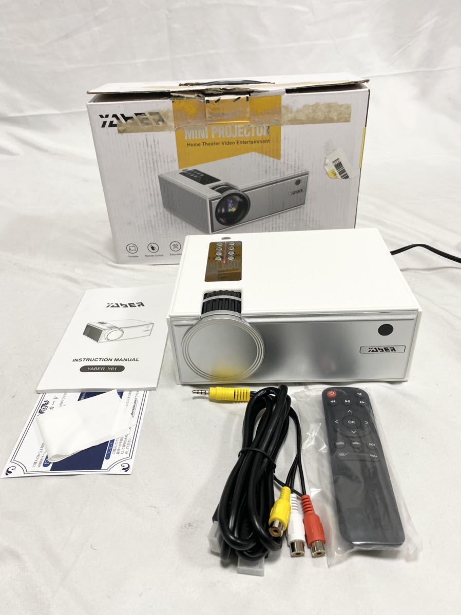 泉 izumi ケース一体型 マグネットスクリーン WOL-FXRV 72インチ 現行
