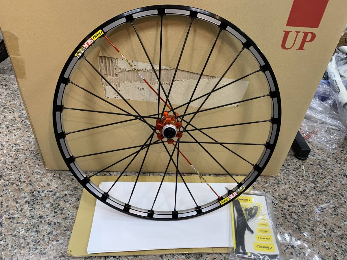 matthewcycle : INDUSTRY NINE HYDRA2 発表 手組29インチ，ブースト