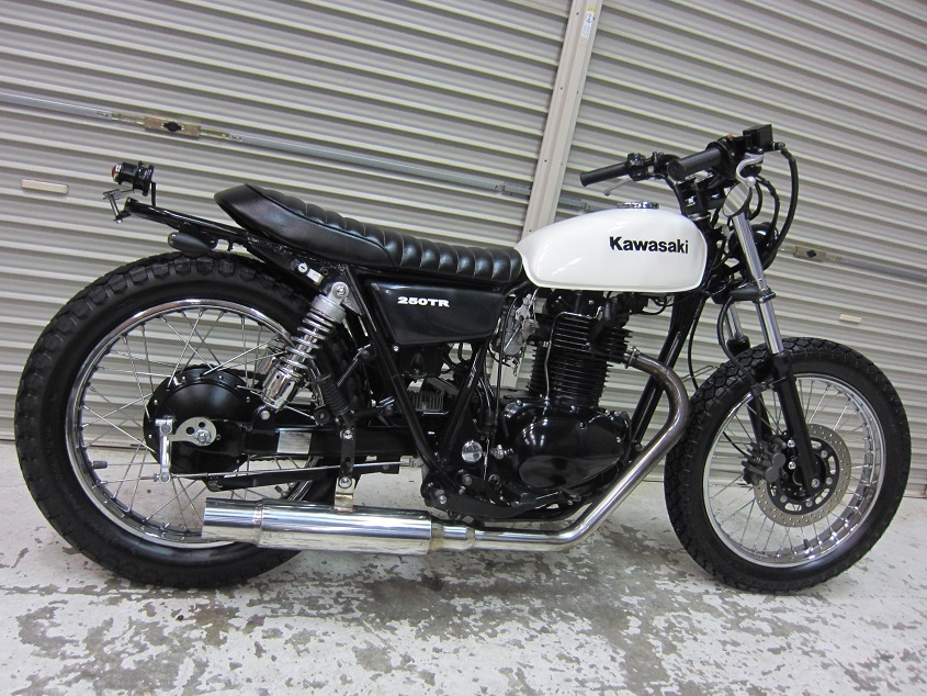 【ビンテージローダウンカフェボバーカスタム絶好調美車】カワサキ 250TR　タイヤほぼ新品【動画有】カフェーレーサー セパハン チョッパー カワサキ 250TR カスタム 低走行 好調美車 ローダウン カフェレーサー