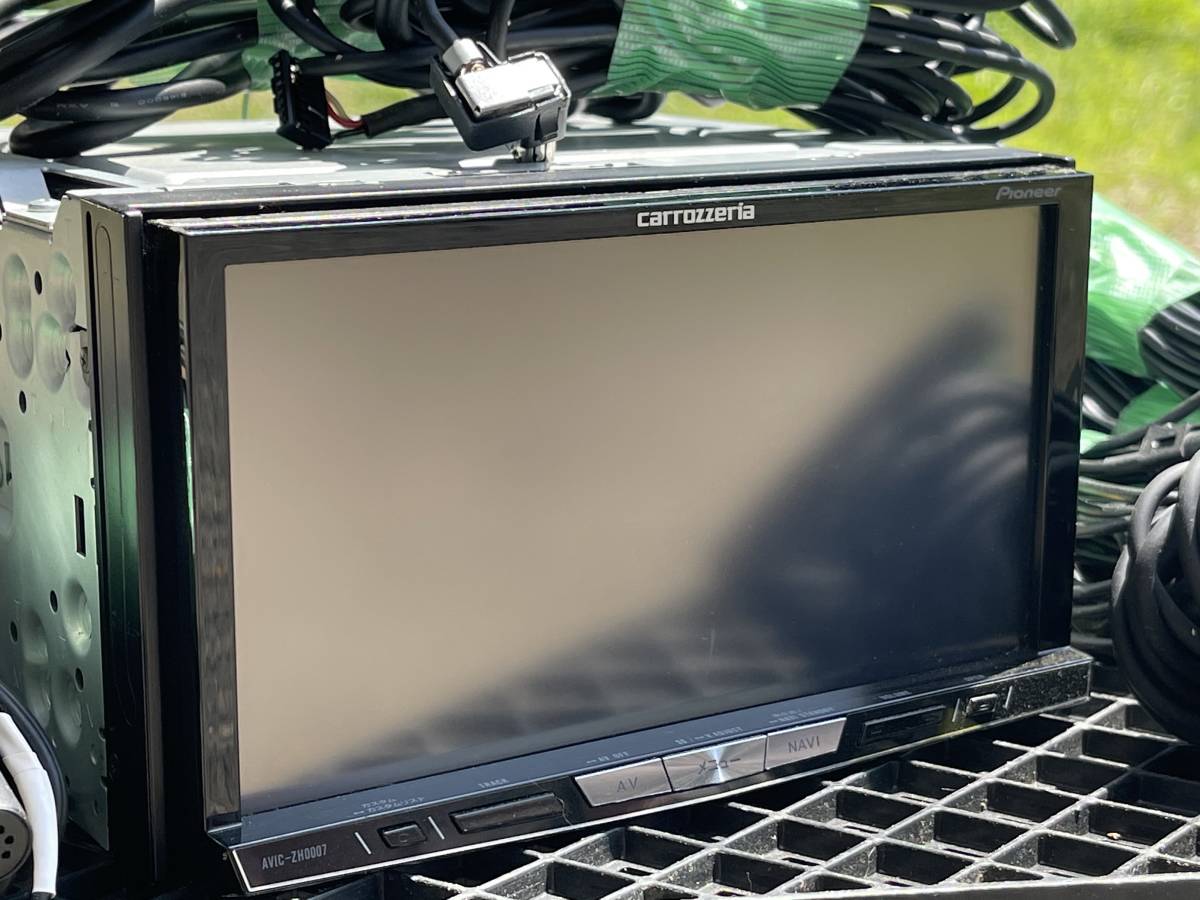 パイオニア カロッツェリア HDD サイバーナビAVIC-ZH0007 中古動作品 