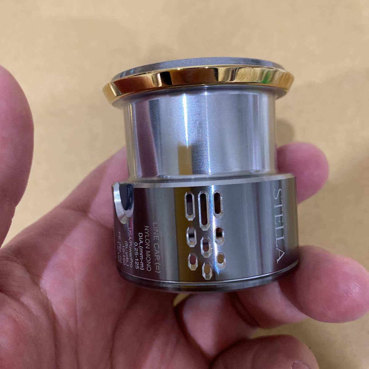 シマノ 18 ステラ C3000MHG 純正 スプール 2500 C3000互換 G5 同梱可