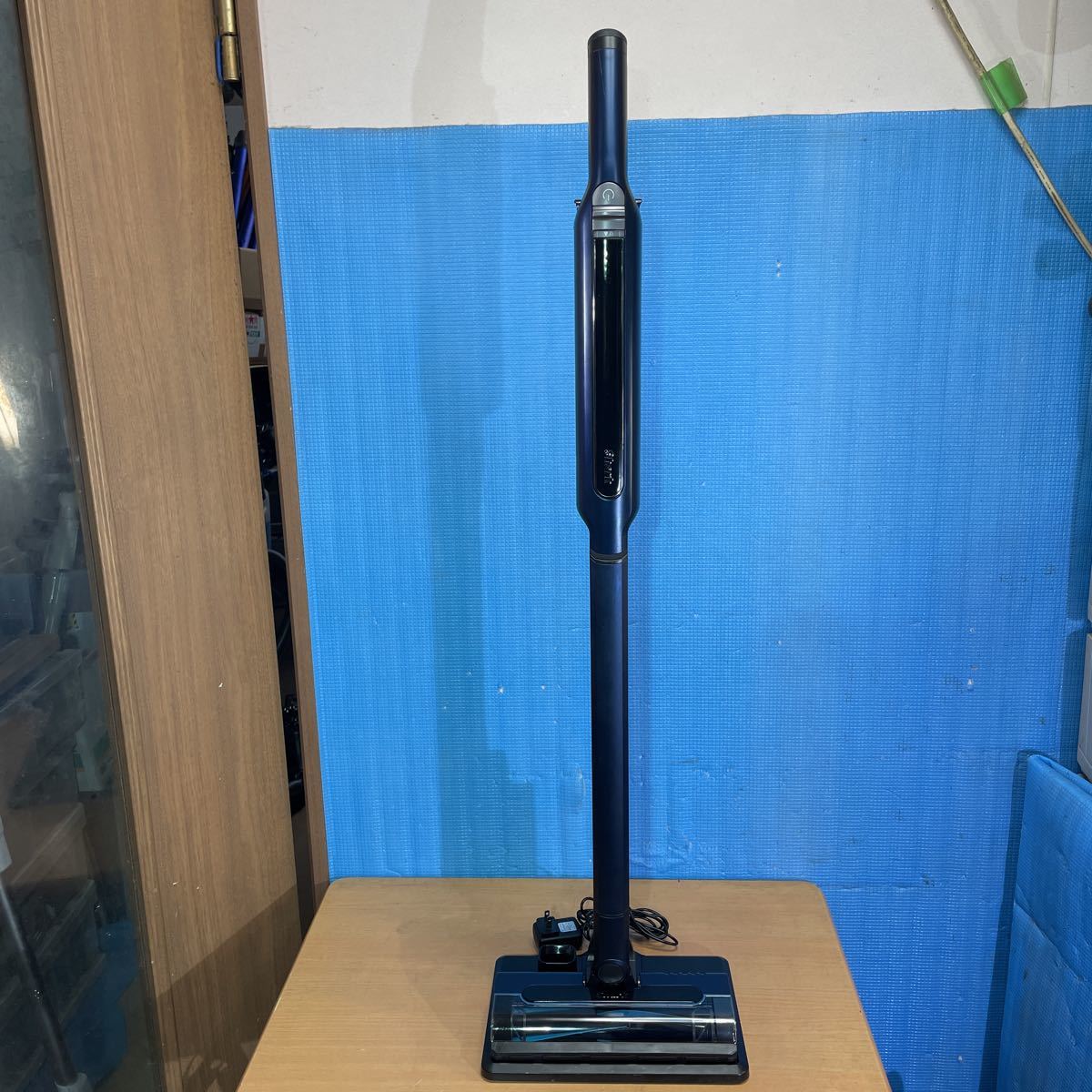 shark サイクロン式コードレスクリーナー CS401JRB 【公式通販】
