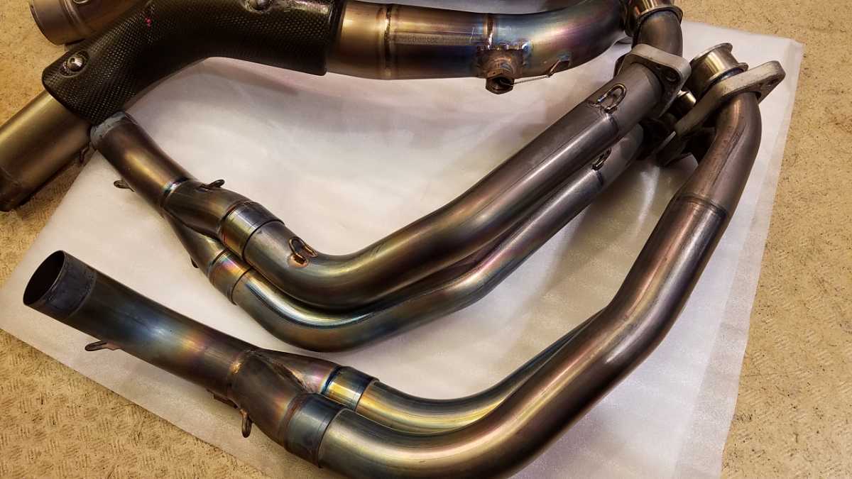 AKRAPOVIC アクラポビッチ エボリューションライン チタンフル