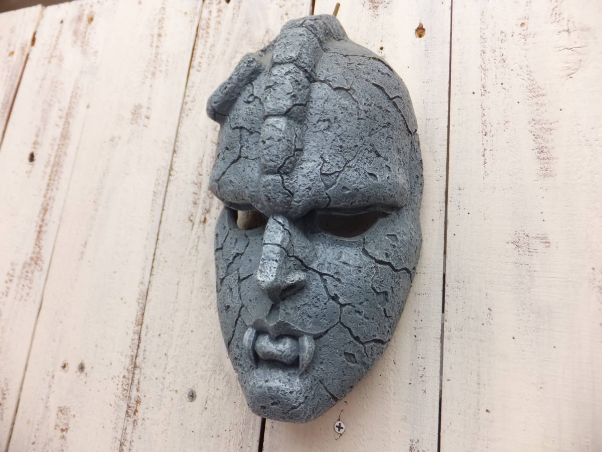 ○21071201　お面　壁掛け　牙　サイズ約23.8cm×14cm　重量約656g　アジア　アフリカ　魔除け　樹脂製？　インテリア　オブジェ　飾り物