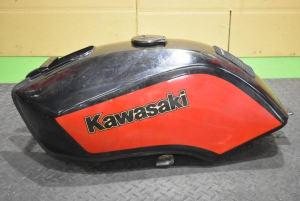 当時物 純正 GPZ750 ターボ ガソリンタンク 0005 検) ZX750E GPZ750F