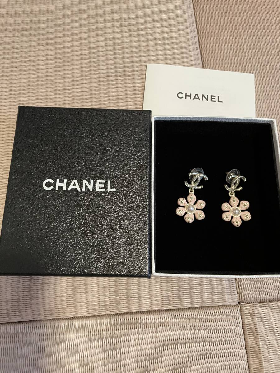 CHANEL シャネル　ピアス　美品_2