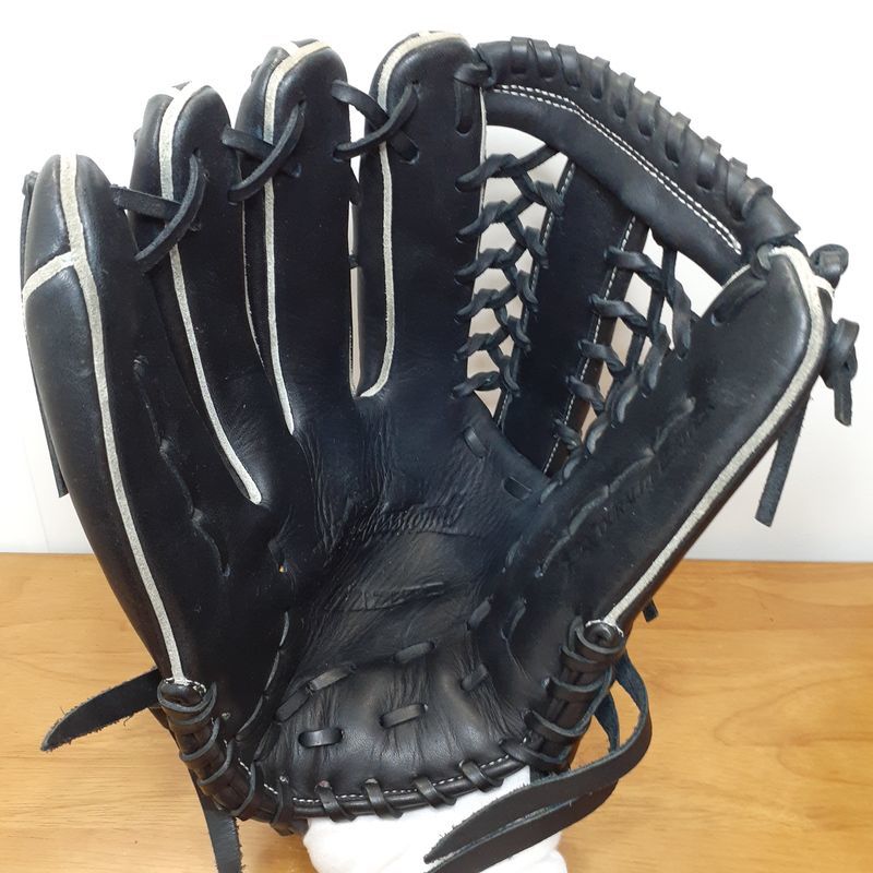 【5/28まで出品】RAWLINGS(ローリングス)〝硬式〟内野用 広島東洋カープ 鈴木誠也選手直筆サイン2019年日南キャンプロゴボール