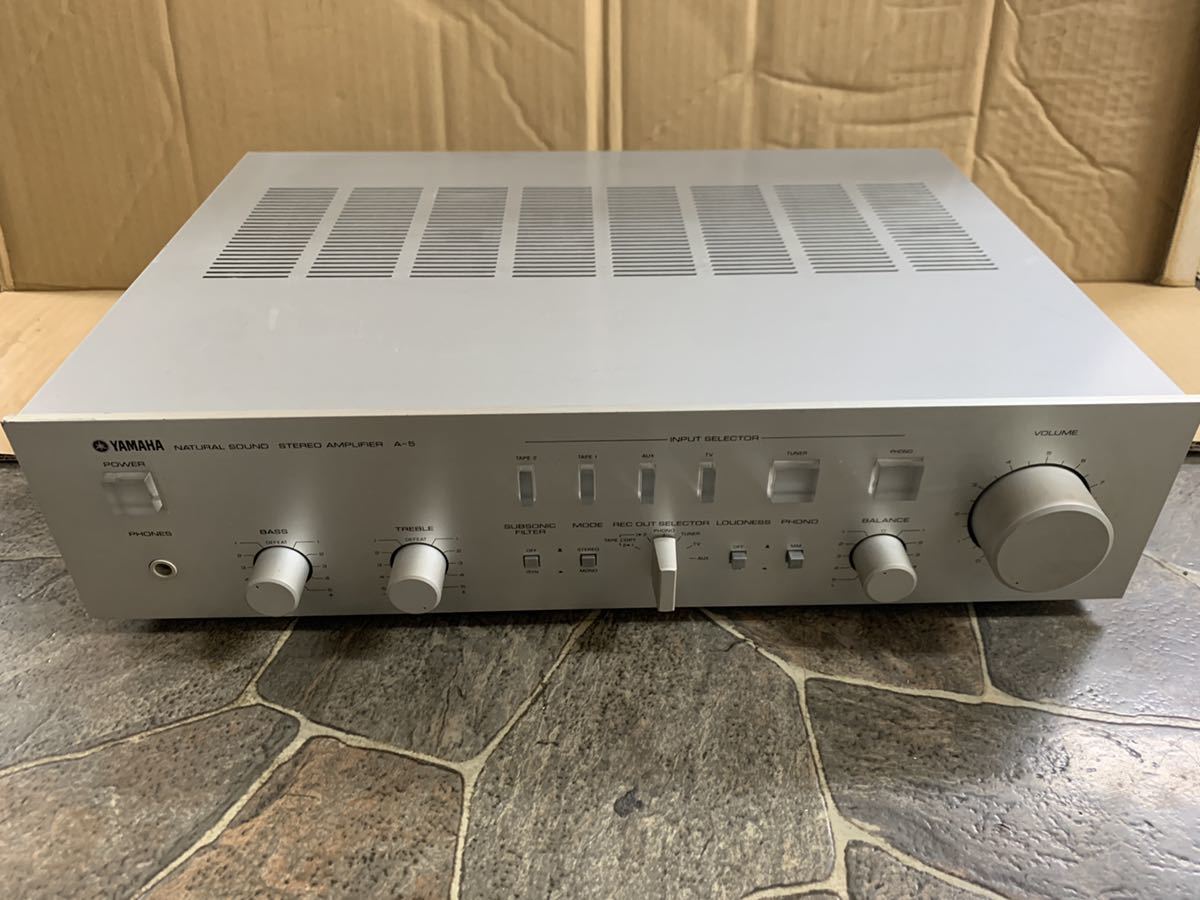 A-5 YAMAHA プリメインアンプ a-550 ガリ音を A-5の仕様 ヤマハ アンプ