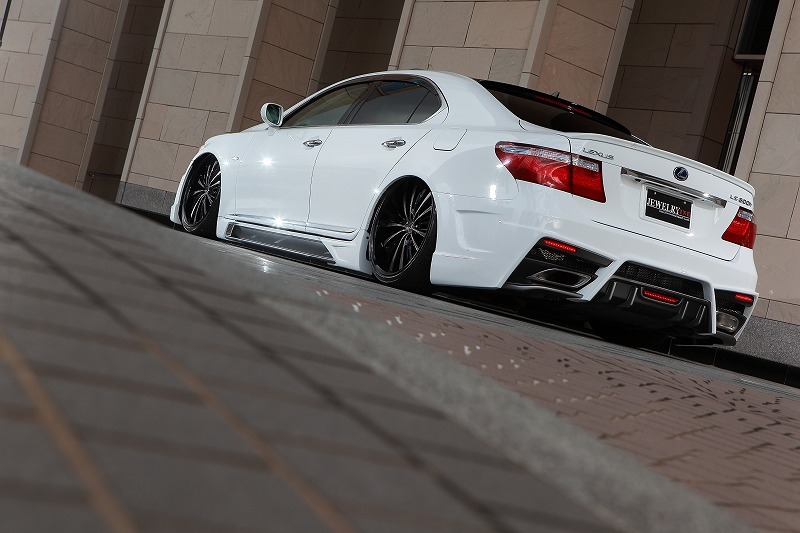 V-VISION LEXUS LS460/LS600h 前期 リアバンパースポイラー（レクサス  